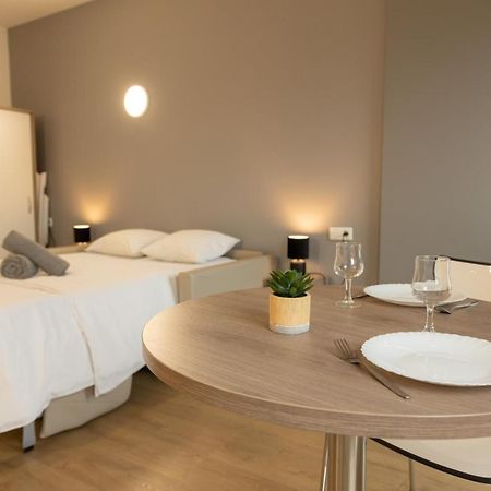Апартаменты Modern Chic Immaculate Studio Near City Center Belval Есч-Сур-Алзетте Экстерьер фото