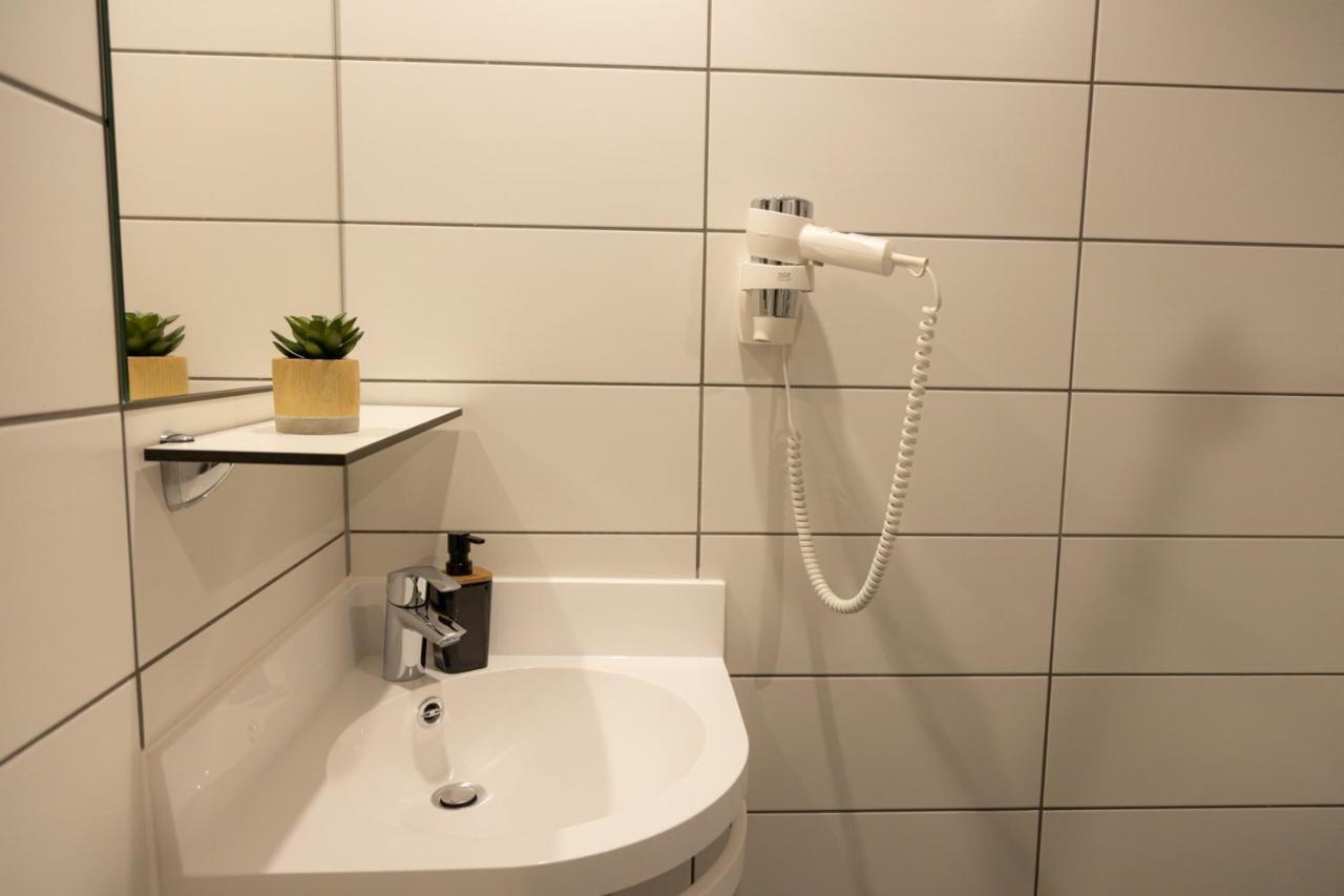 Апартаменты Modern Chic Immaculate Studio Near City Center Belval Есч-Сур-Алзетте Экстерьер фото